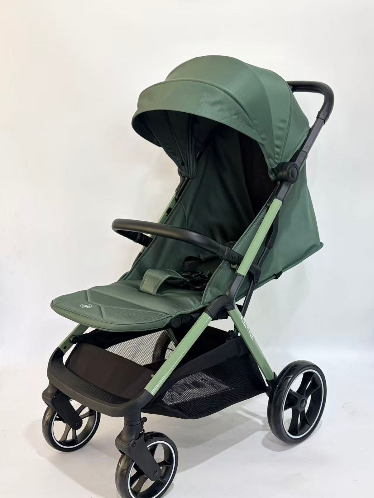 Passeggino Leggero Leonie Verve Con Borsa e Zanzariera Vari Colori 0/22kg